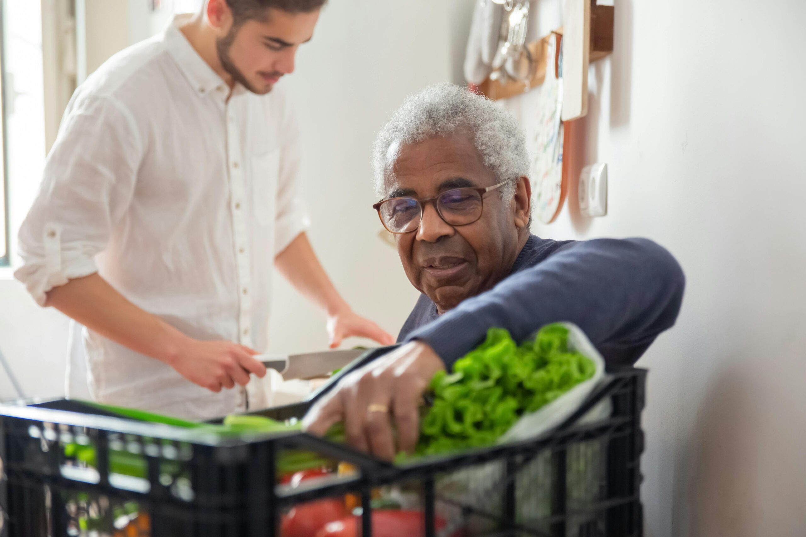 10 signes qui montrent que votre parent âgé a besoin d’une aide aux repas à domicile